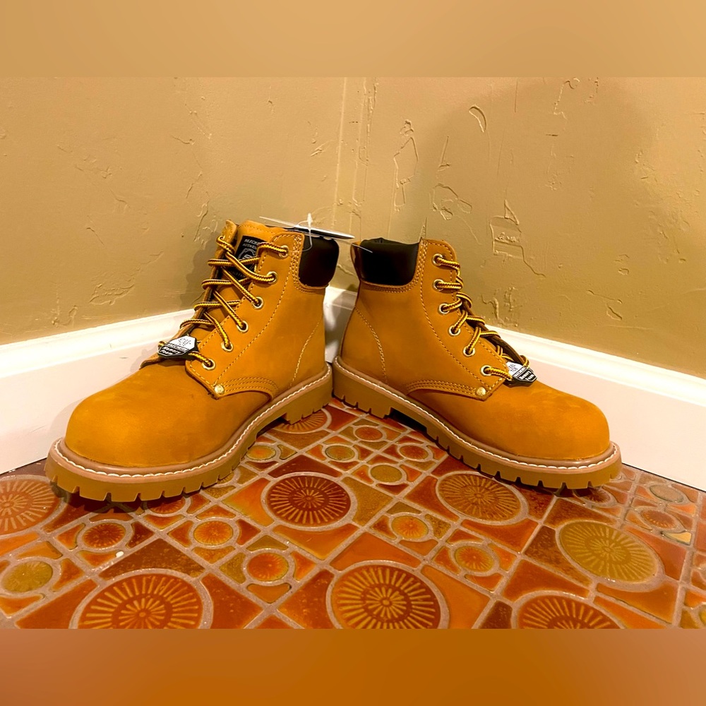 Skechers Memory foam Steel toe Boots!